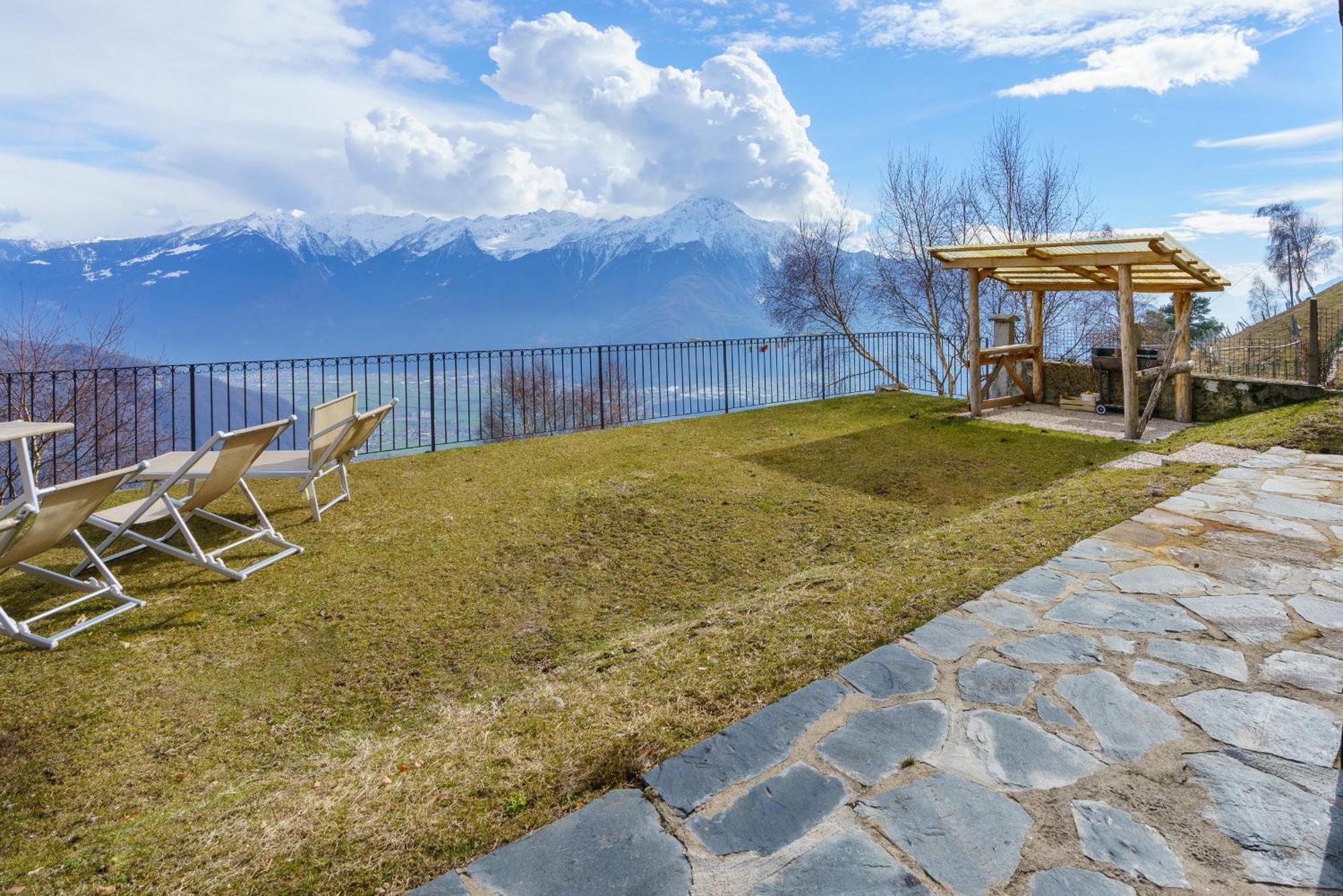 Agriturismo Giacomino Gera Lario Eksteriør billede